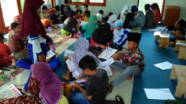 Kreatifitas Dakwah Remaja Masjid Demangan Ditengah Faham dan Agama Yang Berbeda di Lingkungannya