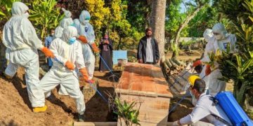 Tim Kamboja Muhammadiyah Layani Pemakaman Covid-19 Gratis