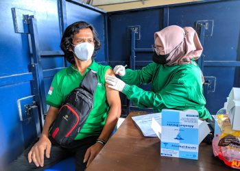 Vaksinasi Polres dan Muhammadiyah Kabupaten Magelang : Tumbu Oleh Tutup