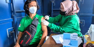 Vaksinasi Polres dan Muhammadiyah Kabupaten Magelang : Tumbu Oleh Tutup