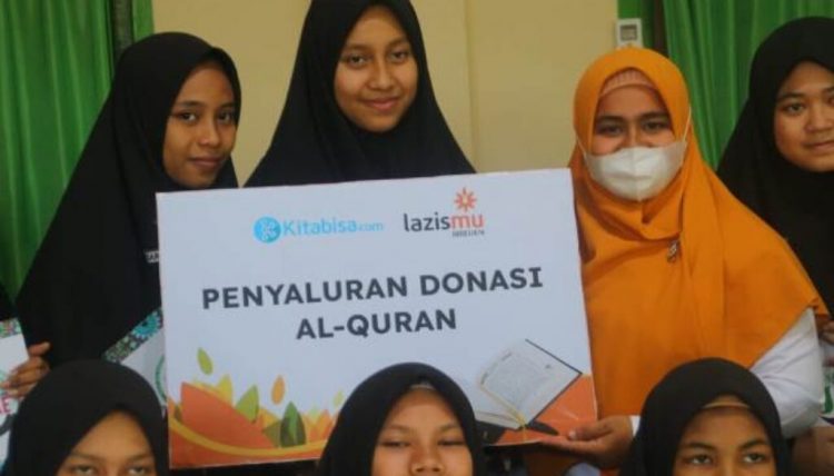 Sebanyak 950 Mushaf Al Quran Disalurkan Lazismu