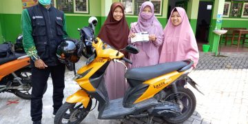 Lazismu Kab Magelang Tasyarufkan Satu Unit Motor Untuk Ma’had Tahfidz