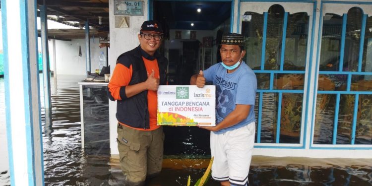 Lazismu dan MDMC Gerak Cepat Respon Bencana Banjir Di Tanah Tumbu
