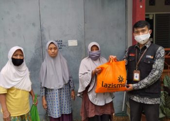 Lazismu Salurkan Bantuan Bagi Pedagang Kecil