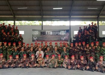 Senapan Serbu Warnai Janji Setia Melati Kokam