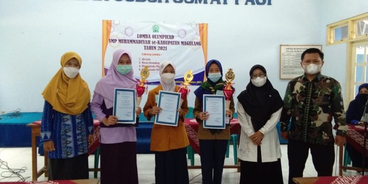 SMP Muhammadiyah Plus Kembali Raih Juara Umum Olympicad