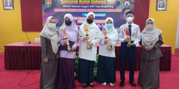 Banjir Prestasi, SMP M Plus Juara Umum Lomba Bahasa Inggris