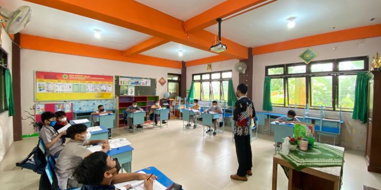 Muhammadiyah Covid-19 Command Center: Guru Pahlawan Pandemi