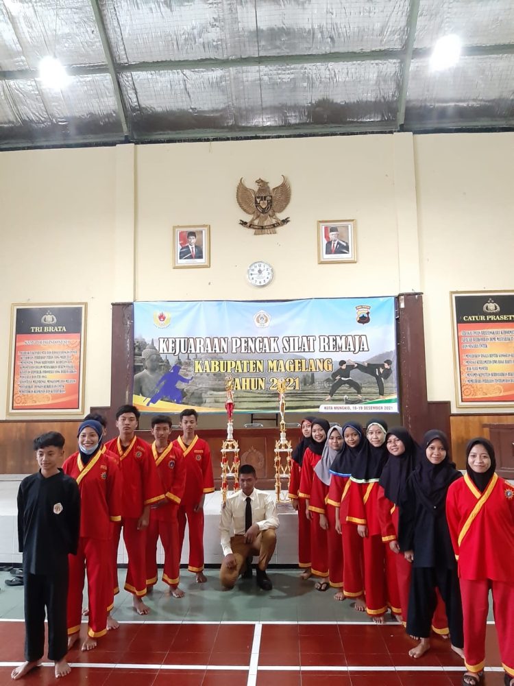 Boyong 15 Medali, Tapak Suci Kabupaten Magelang Juara Umum Pencak Silat Remaja 2021