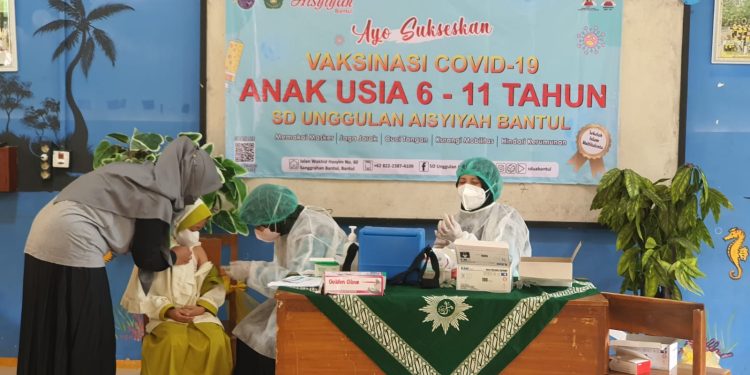 Vaksinasi Anak Usia 9-11 Pertama Di Muhammadiyah, Diikuti 689 Siswa SD Unggulan Aisyiyah Bantul