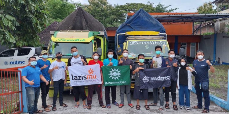 Lazismu dan MDMC Kirim Bantuan Untuk Korban Erupsi Gunung Semeru
