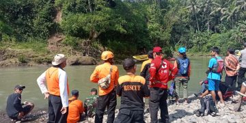 MDMC Bersama Unsur Tanggap Bencana Temukan Santri yang Hanyut di Sungai Elo