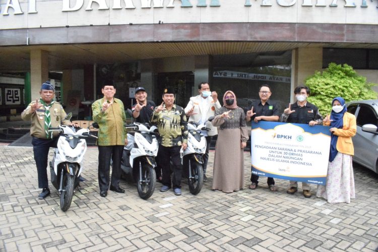 Melalui Lazismu, BPKH Salurkan Bantuan Kepada Ormas Dibawah Naungan MUI
