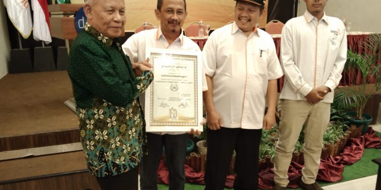 Lazismu Kabupaten Pekalongan Raih Penghargaan Penghimpunan Dana Qurban Rendangmu