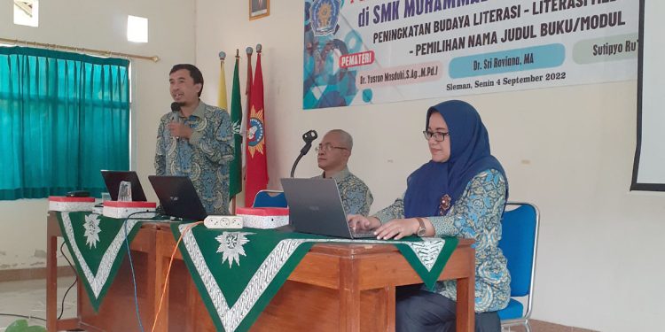 Peningkatan Budaya Literasi Di SMK Muhammadiyah 1 Tempel