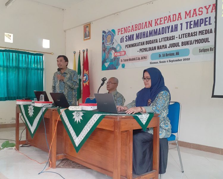 Peningkatan Budaya Literasi Di SMK Muhammadiyah 1 Tempel