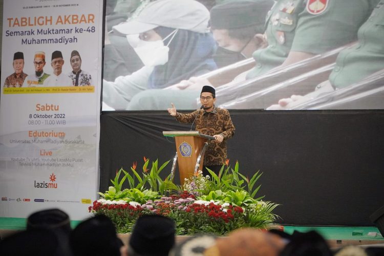 Adi Hidayat: Tiga Alasan Kenapa Harus Bangga Jadi Warga Persyarikatan