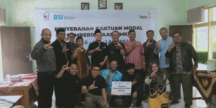 Lazismu Berikan Bantuan UMKM Terdampak Pandemi