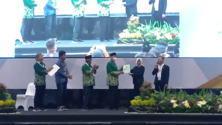 Inilah Penggembira Yang Memperoleh Rumah dan Motor, Hadiah Utama Door prize Muktamar ke 48 Muhammadiyah dan Aisyiyah.