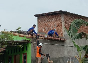 Lazismu Kabupaten Pekalongan Bantu Rehab Rumah Warga Kajen Korban Puting Beliung