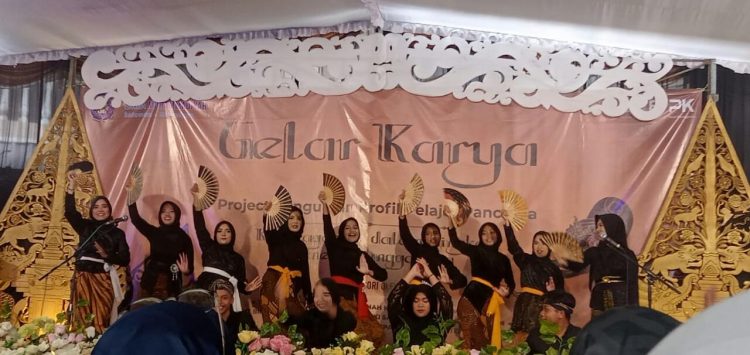 Siswa SMK Muhammadiyah Salaman Dikenalkan Keberagaman Indonesia