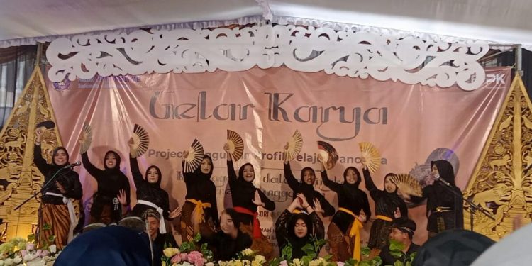 Siswa SMK Muhammadiyah Salaman Dikenalkan Keberagaman Indonesia