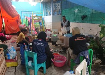 Geliat Juru Masak Dapur Umum Poskor Muhammadiyah Di Cianjur
