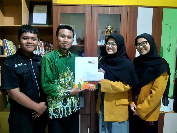 Pelajar Muhammadiyah se-Kabupaten Magelang turut serta dalam aksi Galang Dana Peduli Gempa Cianjur
