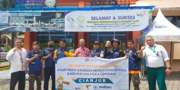Muhammadiyah Kabupaten Pekalongan Kirim Tim Medis dan Gawe Rumah Ke Cianjur