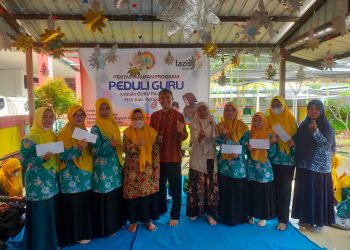 Kado Istimewa di Hari Ibu, Lazismu Pekalongan Salurkan Program Peduli Guru Kepada Guru PAUD ABA Se-Kabupaten Pekalongan