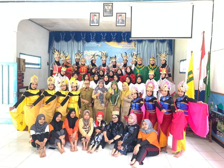 Ujian Praktek Seni, Siswa Merdeka Berekspolrasi 