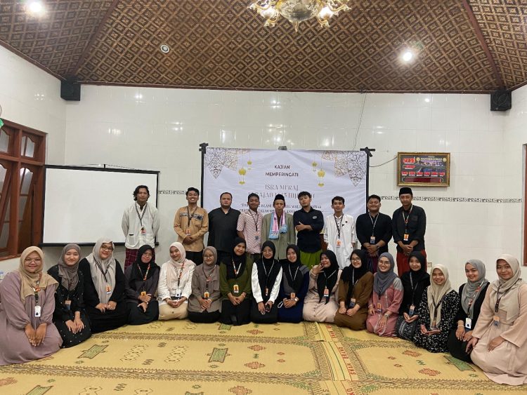 Parenting Islami: Ikhtiar Orang Tua Terhadap Anak Menuju Birrul Walidah