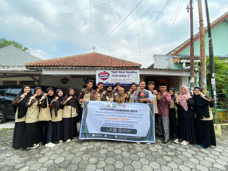 Membangkitkan Jiwa Enterpreneur Melalui Kuliah Out Door UAD Yogyakarta