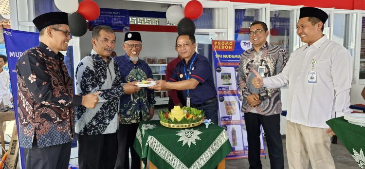 Implementasikan Project Based Learning, SMK Muhammadiyah 2 Muntilan Resmikan Mudamu Mart