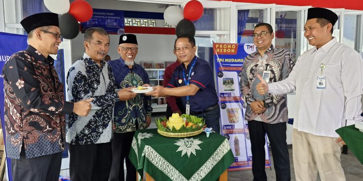 Implementasikan Project Based Learning, SMK Muhammadiyah 2 Muntilan Resmikan Mudamu Mart