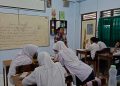 Mahasiswa PPG UAD Gelombang 1 2024 Gelar Layanan Bimbingan Klasikal di SMP Muhammadiyah 5 Yogyakarta