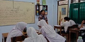 Mahasiswa PPG UAD Gelombang 1 2024 Gelar Layanan Bimbingan Klasikal di SMP Muhammadiyah 5 Yogyakarta