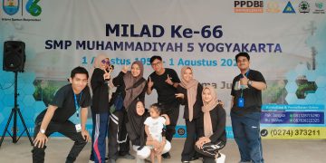 Mahasiswa PPL PPG Universitas Ahmad Dahlan Gelombang 1 Tahun 2024 Berpartisipasi Aktif dalam Milad ke-66 SMP Muhammadiyah 5 Yogyakarta