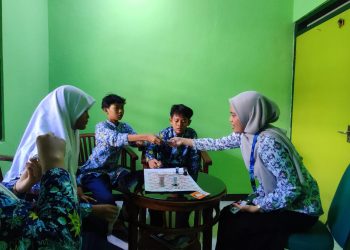 Eksplorasi Emosi yang Beragam melalui Permainan Ular Tangga: Sebuah Media Inovatif dalam Bimbingan Kelompok