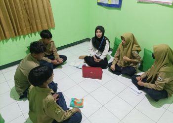 Meningkatkan Self Esteem Pada Siswa Kelas VIII Melalui Layanan Bimbingan Kelompok Dengan Metode Problem Based Learning