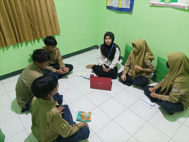 Meningkatkan Self Esteem Pada Siswa Kelas VIII Melalui Layanan Bimbingan Kelompok Dengan Metode Problem Based Learning