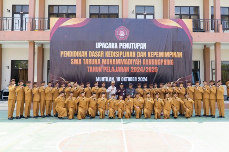 Penutupan Pendidikan Kedisiplinan dan Kepemimpinan SMA TarunaMu: Momen Haru dan Kebanggaan