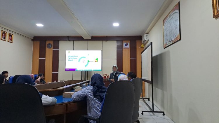 Sosialisasi Sertifikasi Halal untuk Meningkatkan Kepercayaan Konsumen dan Mengembangkan Usaha IRT-UM: Program Pembinaan IRT-UM Unimma