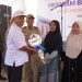 Peringati Milad Muhammadiyah ke-112, Lazismu Kabupaten Pekalongan Serahkan Bantuan Relokasi Rumah Korban Banjir Rob