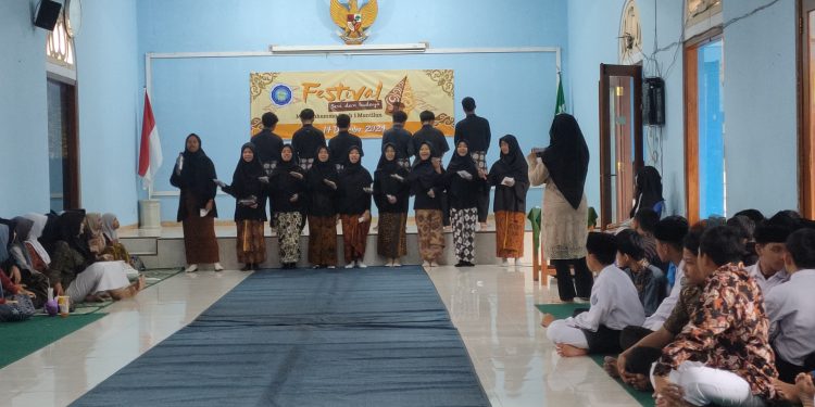 Melestarikan Budaya Lewat Pertunjukan Seni di MTs Muhammadiyah I Muntilan