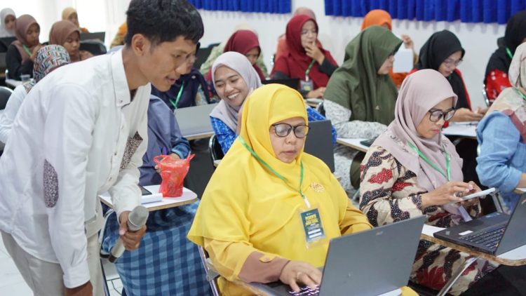 Tingkatkan Kemampuan Amal Usaha Muhammadiyah Mengelola Media Sosial, PCM Muntilan Gelar Pelatihan