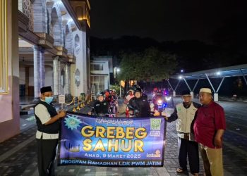 LDK PWM Jatim Bersama BikersMu Korwil Jawa Timur Gelar Sahur On The Road Grebeg Sahur menggandeng BikersMu Chapter Surabaya dan BikersMu Chapter Sidoarjo, Berbagi Nasi Kebuli di Tengah Malam
