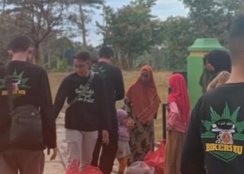 BikersMu Chapter Pati Jateng Berbagi Takjil