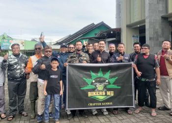 BikersMu Chapter Kendal Gelar Turing Perdana Bertajuk “Ngaji Sosial” ke Kalikesek Limbangan