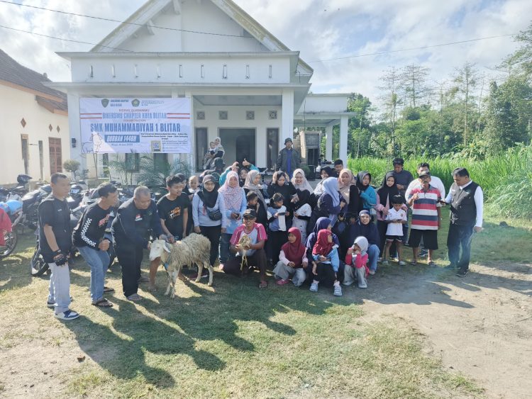 Komunitas Motor BikersMu Blitar: Qurban Sambil Touring dan Berdakwah